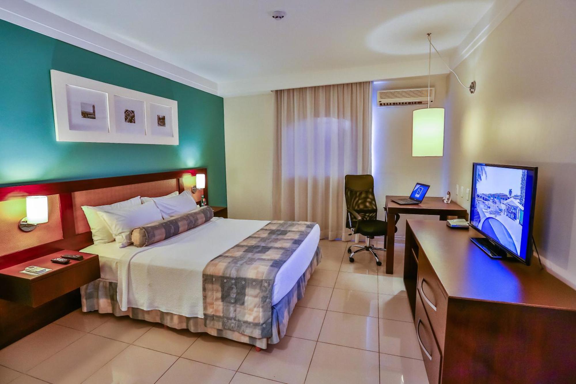 Deluxe Double Room,400388994:JPEG